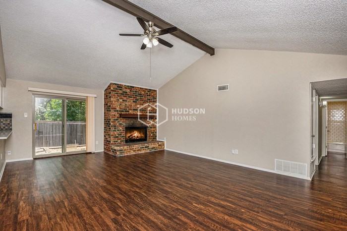 3503 Solano Dr - Photo 4 of 19