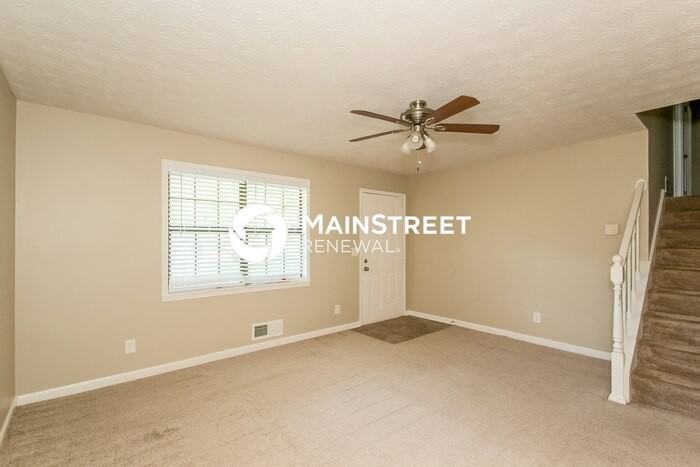 684 Lookout Ct - Photo 4 of 15