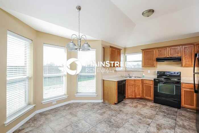 113 Currie Ct - Photo 5 of 16