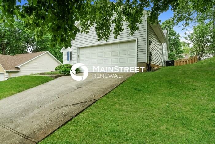 10714 English Oak Court - Photo 2 of 16