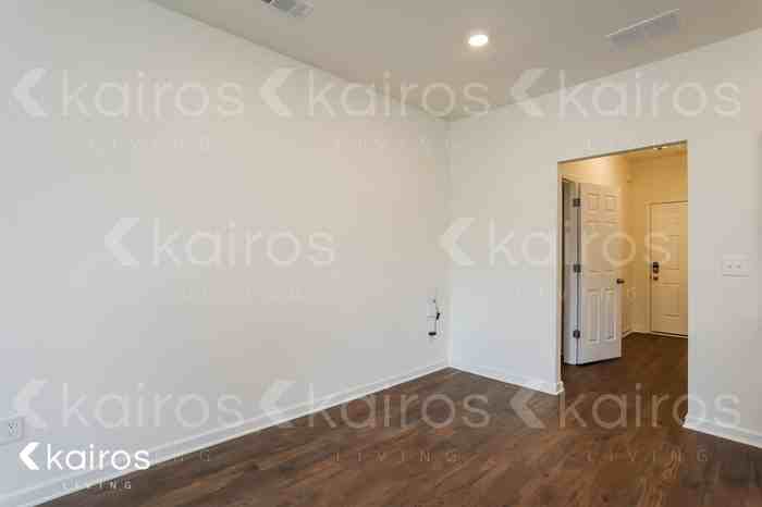 119 Dudley Way SW - Photo 5 of 18