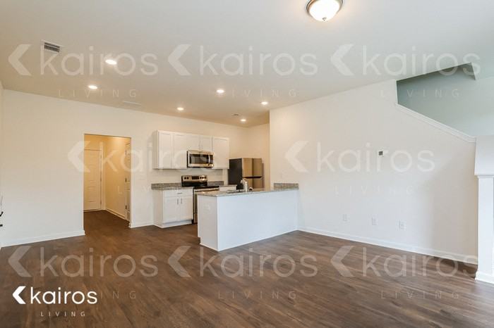 119 Dudley Way SW - Photo 6 of 18