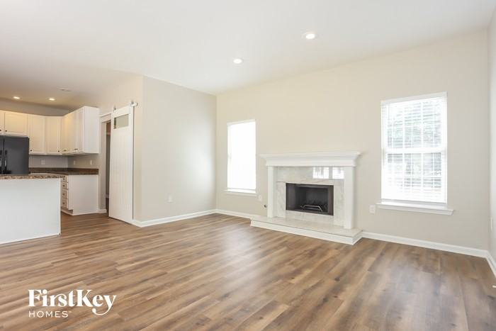 7396 Mason Falls Dr - Photo 2 of 15