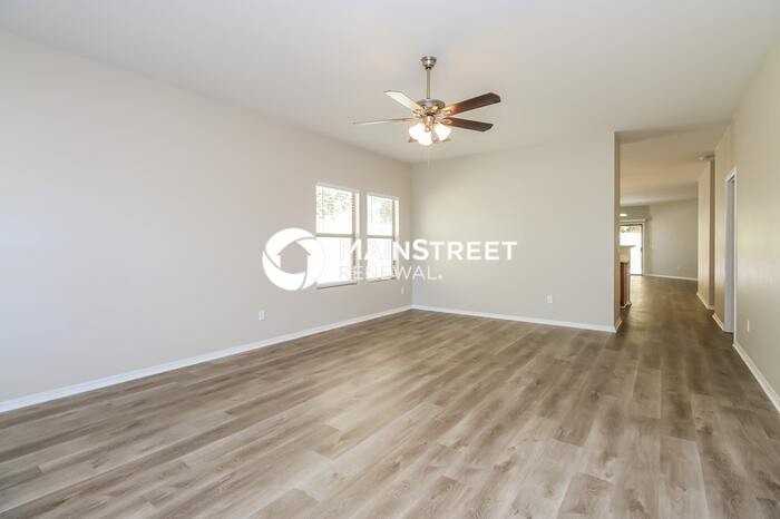 10920 E Flossmoor Ave - Photo 4 of 17