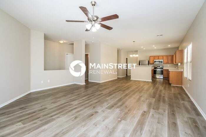 10920 E Flossmoor Ave - Photo 5 of 17