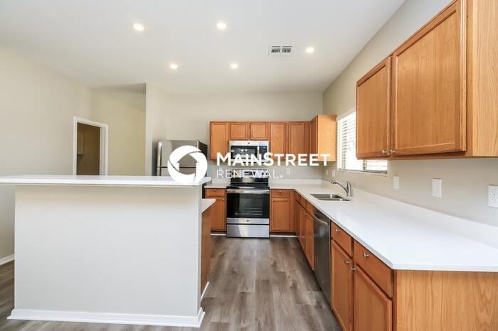 10920 E Flossmoor Ave - Photo 7 of 17
