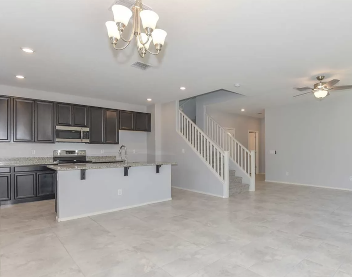 16671 W Sierra St - Photo 6 of 30