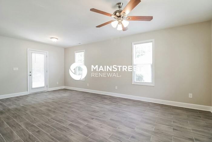 1852 Mayridge Ln - Photo 3 of 17