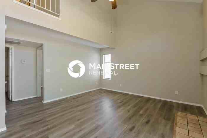 9585 E Ashford Dr - Photo 2 of 17