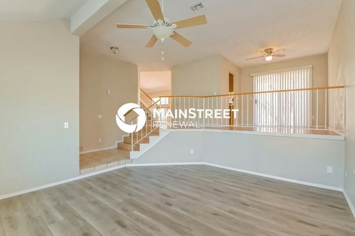 9585 E Ashford Dr - Photo 3 of 17