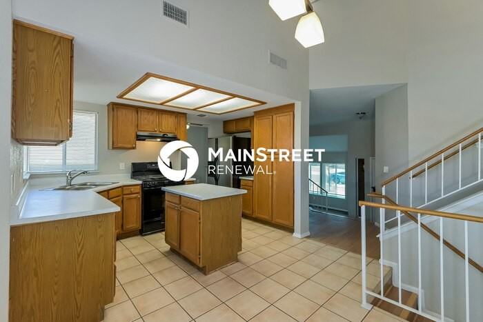 9585 E Ashford Dr - Photo 5 of 17