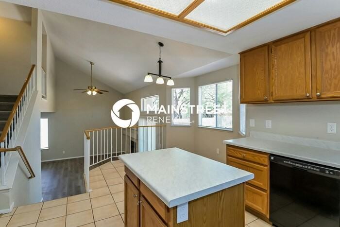 9585 E Ashford Dr - Photo 6 of 17