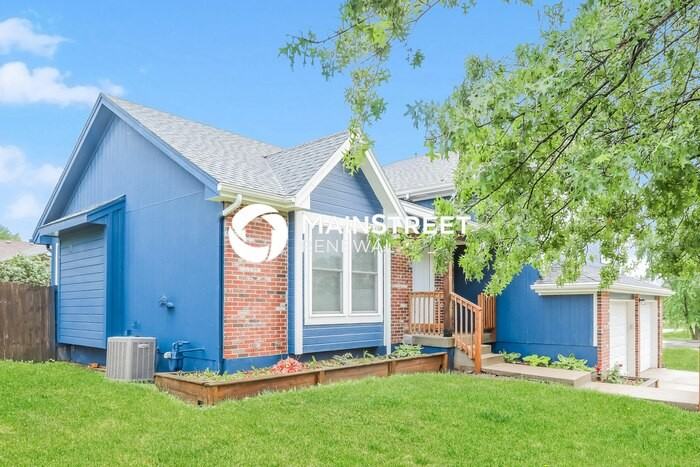 1811 Patricia Drive - Photo 2 of 18