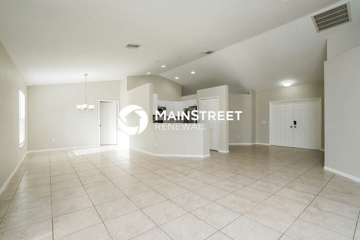 1223 Nw 9th Ave - Photo 2 of 16