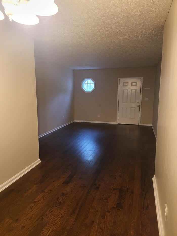 122 Nowell St #J - Photo 7 of 16