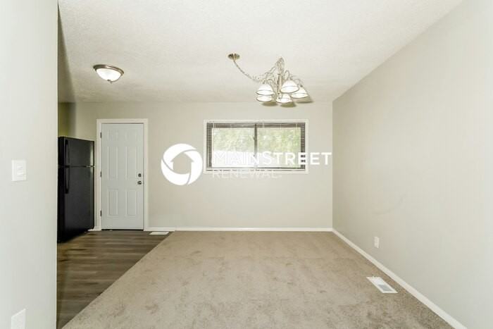 3730 Erin Drive - Photo 3 of 17