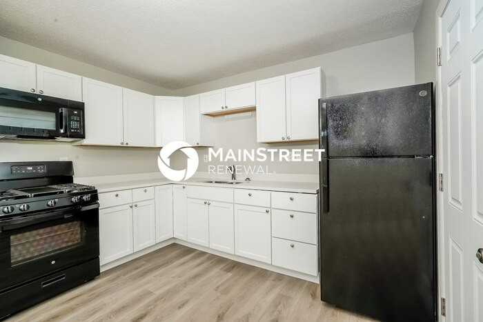 3730 Erin Drive - Photo 5 of 17