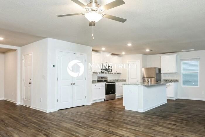 621 Howling Wind Dr - Photo 3 of 17