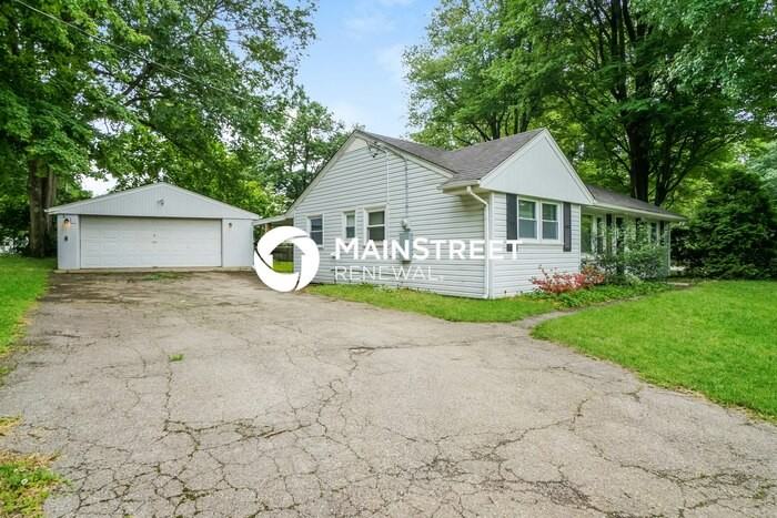 9211 Aristides Dr - Photo 3 of 16