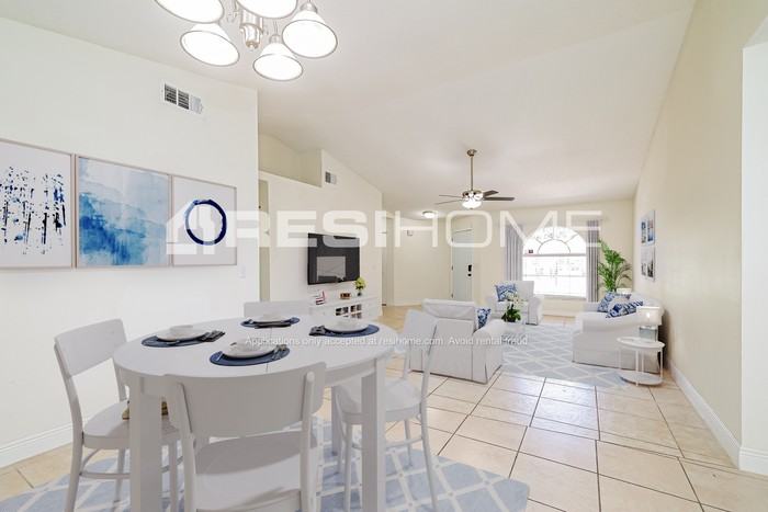 139 Cory Ct - Photo 4 of 18