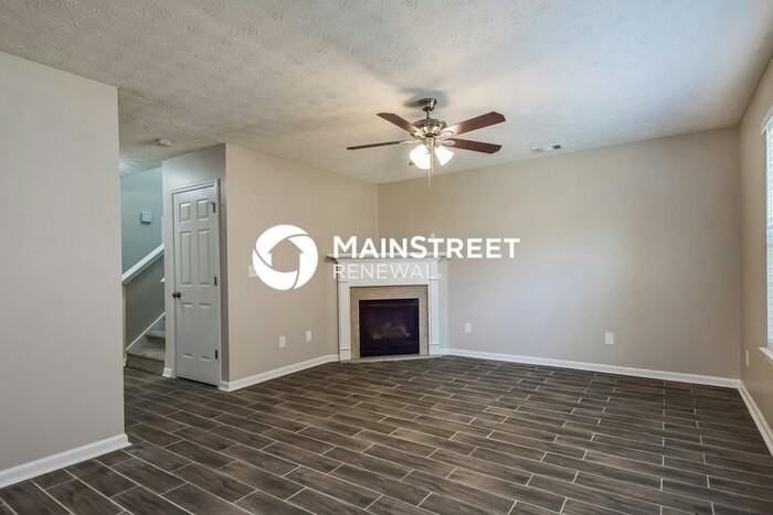 1138 Dunaway Dr - Photo 3 of 17