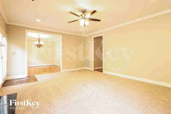 849 Crest Cv - Photo 3 of 15