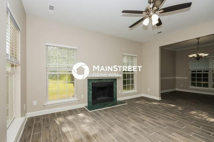 16221 Amber Field Dr - Photo 3 of 17