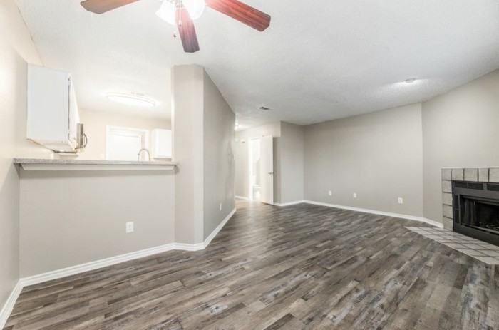 3932 Wymess Dr - Photo 5 of 12