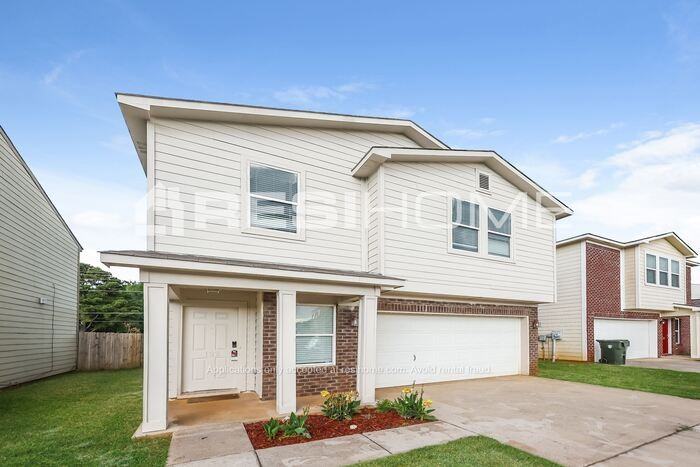 123 Elmhurst Dr - Photo 2 of 19