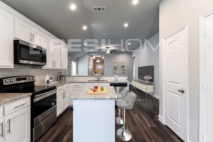 1422 Owega Ave - Photo 5 of 19