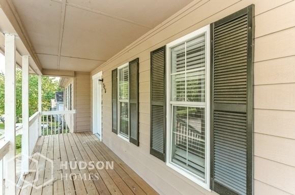 206 Brookside Drive - Photo 4 of 25