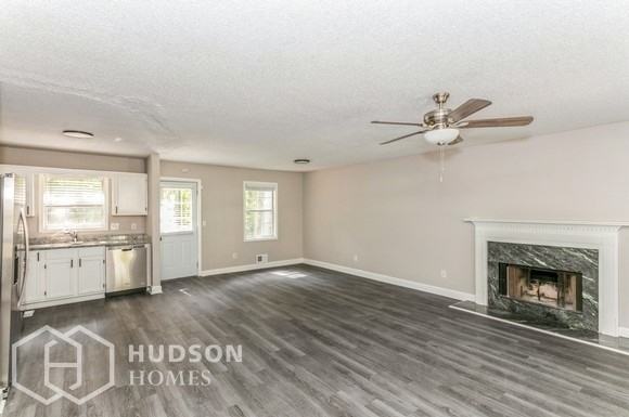 206 Brookside Drive - Photo 5 of 25