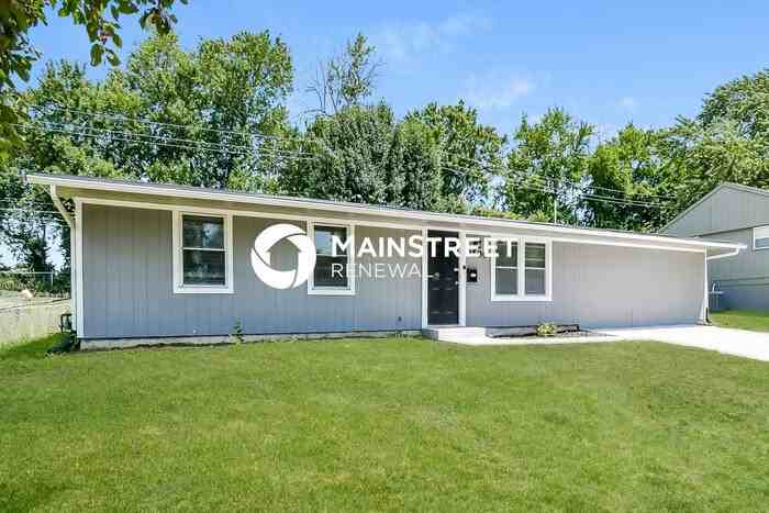 8500 E 91st St - Photo 2 of 16