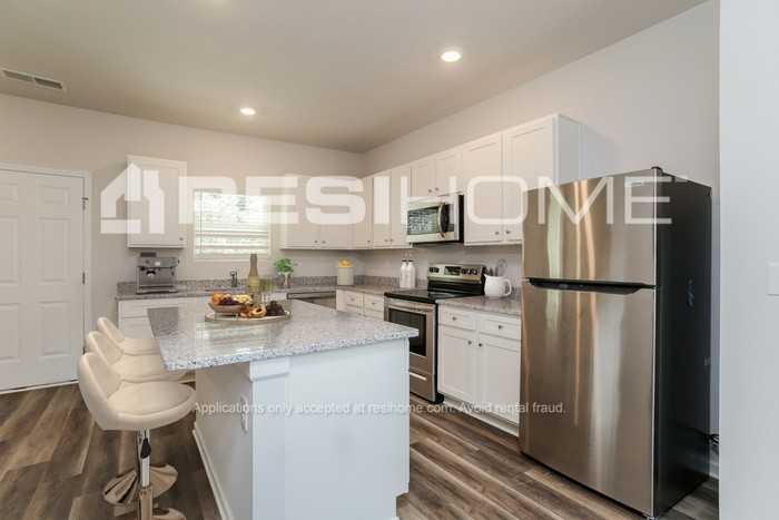 64 Barnsley Village Dr - Photo 3 of 18