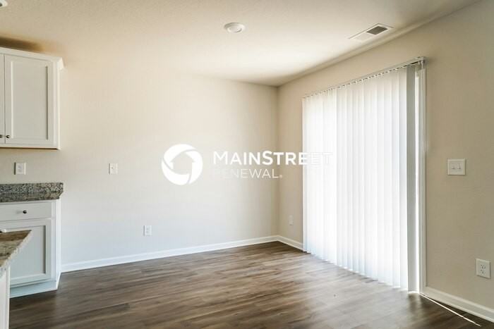 300 Gourd Street - Photo 5 of 20