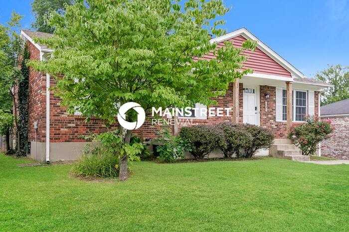 8204 Rochelle Road - Photo 3 of 17