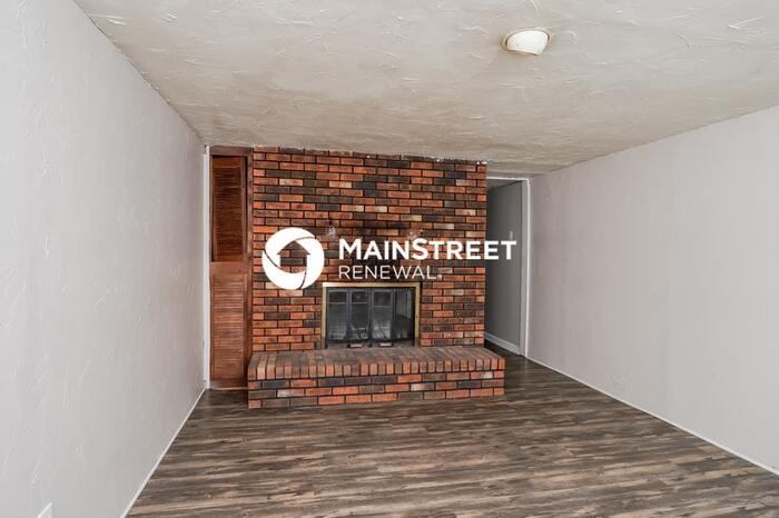 8204 Rochelle Road - Photo 4 of 17