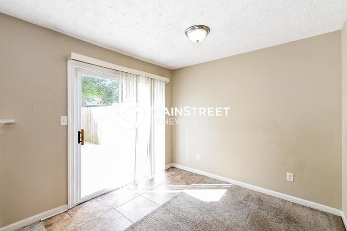 1687 Hunting Creek Drive Southeast - Photo 5 of 14