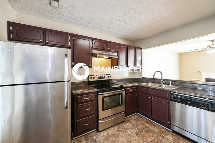 1687 Hunting Creek Drive Southeast - Photo 6 of 14