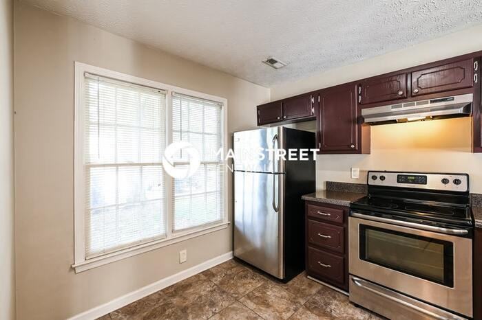 1687 Hunting Creek Drive Southeast - Photo 7 of 14