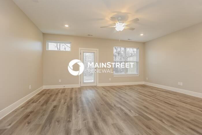 182 Noble Park Pvt Cir - Photo 2 of 17