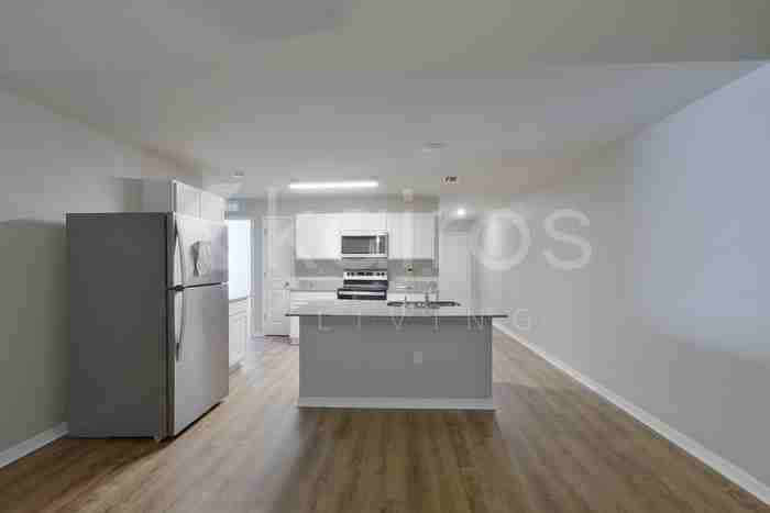 9137 Aegean Cir - Photo 4 of 19