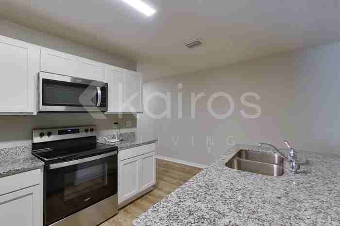 9137 Aegean Cir - Photo 6 of 19