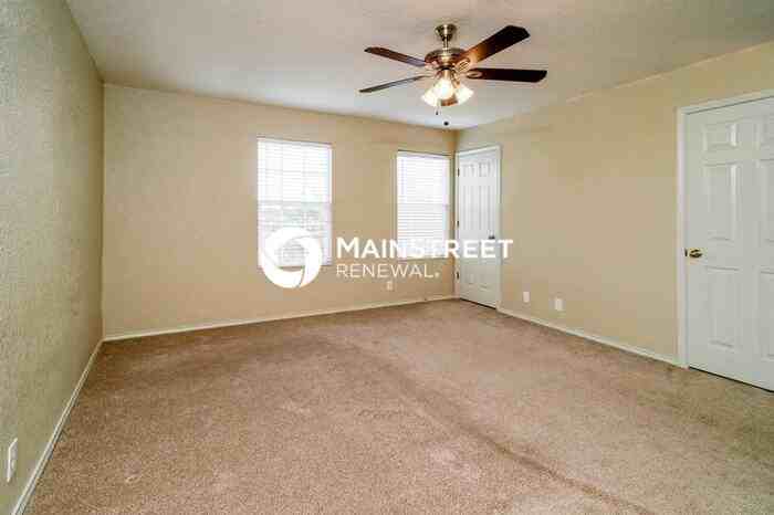 10910 Cimarron Cove - Photo 5 of 17