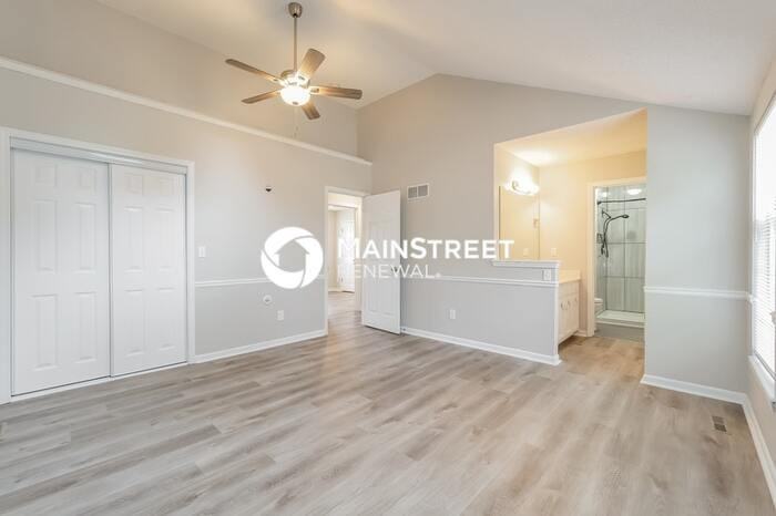 19305 E 31st Terrace Dr S - Photo 2 of 17