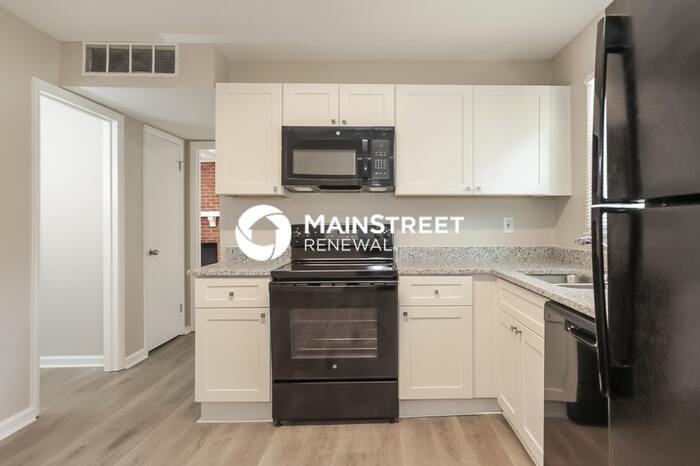 511 Foxcroft Drive #511 - Photo 5 of 17