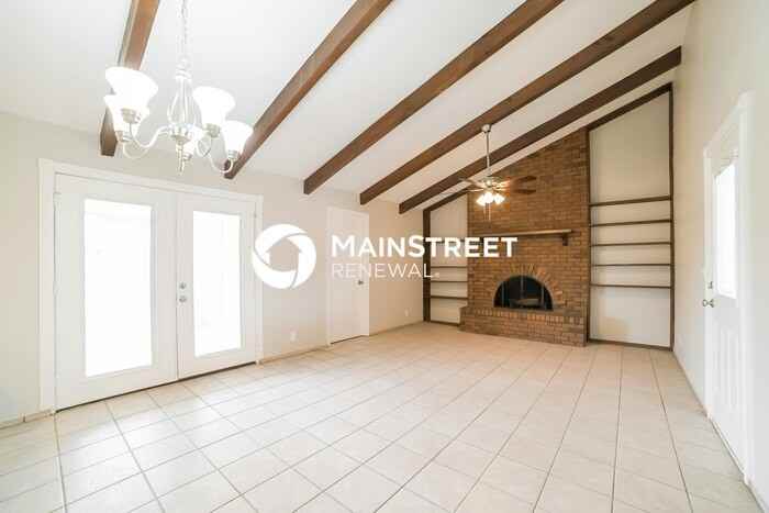 2449 East Jerome Avenue - Photo 3 of 16