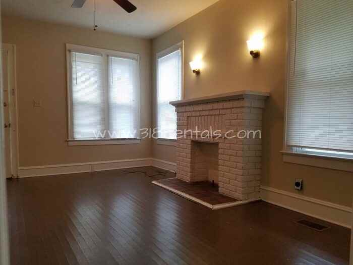 3422 Beverly Pl - Photo 3 of 12