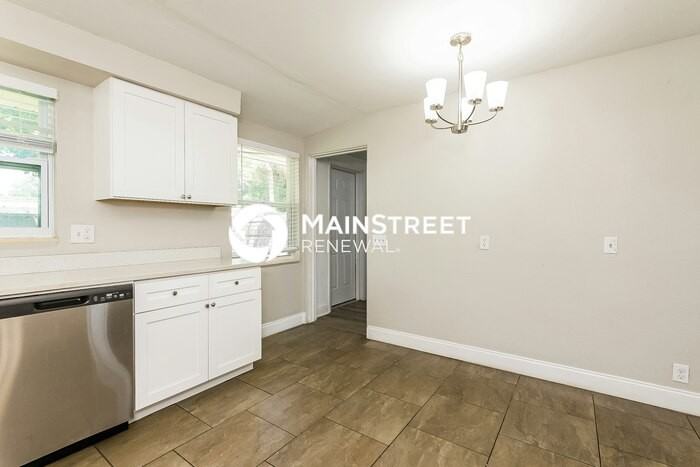 5820 21st St W - Photo 6 of 17