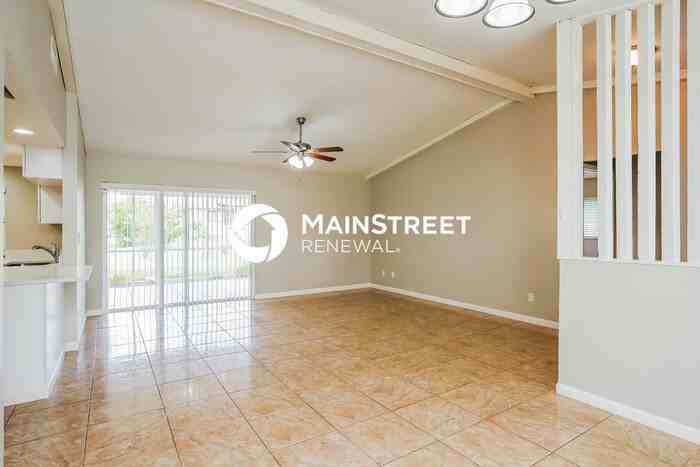 2214 Sw 2nd Ct - Photo 4 of 16